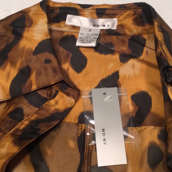 W D N Y Animal Print Roushed Waist Button Down Blouse Four Buttons on Cuff - Picture 3 of 6